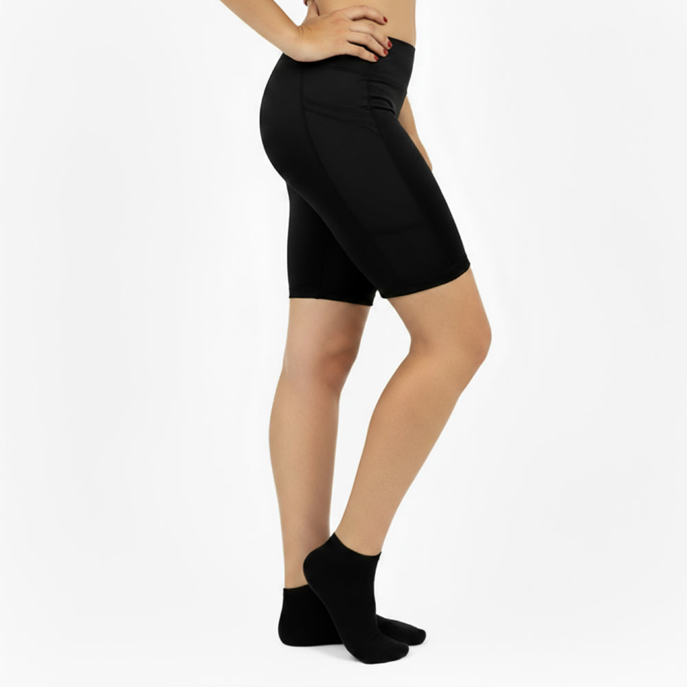 Calza Biker Hardwork para mujer color negro – detalle de la prenda