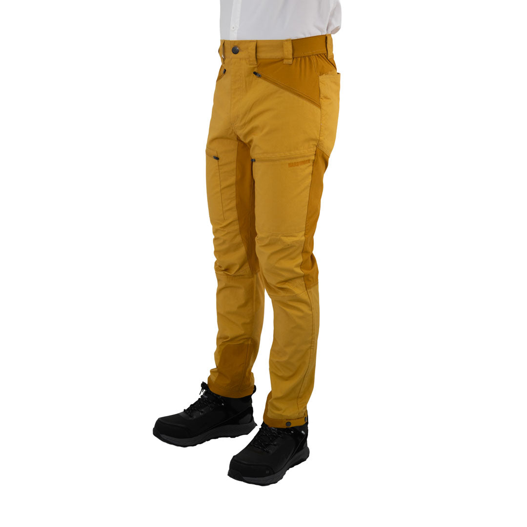 Pantalón outdoor Bryce Canyon Hardwork para hombre color mostaza – detalle de la prenda
